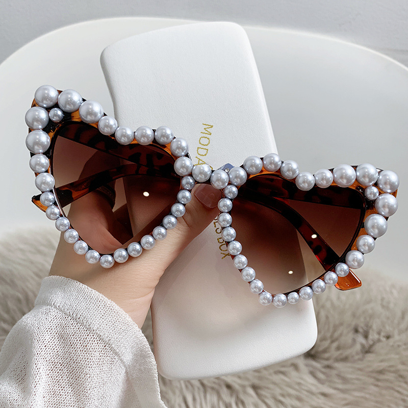 Heart-Shaped Pearl-Studded Sunglasses for Women
